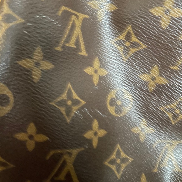 Louis Vuitton Tivoli GM - Excellent/Like New Condition - Picture 13 of 15